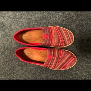 Multi colored casual shoes